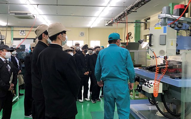 宮城県古川工業高校 機械科 2年生40名が見学で来社しました。