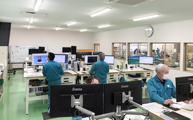 13（月）より、弊社第三工場が稼動致しました。
